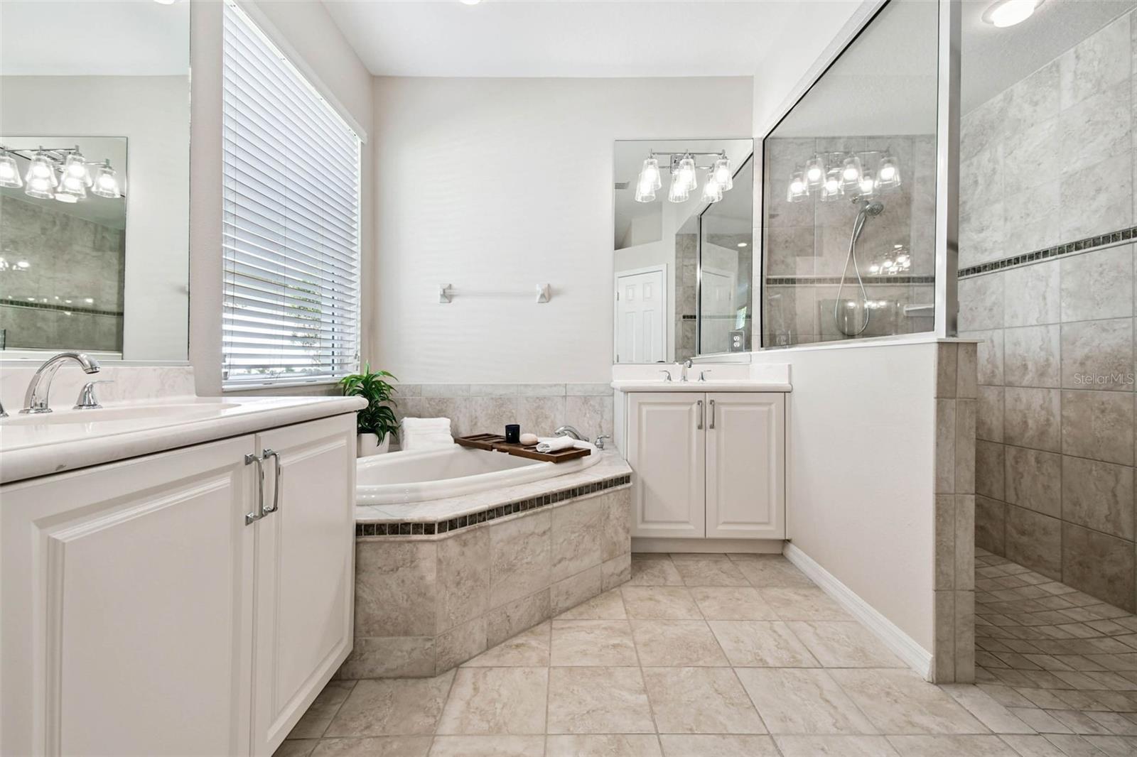 LAKEWOOD RANCH COUNTRY CLUB VILLAGE HH - Residential
