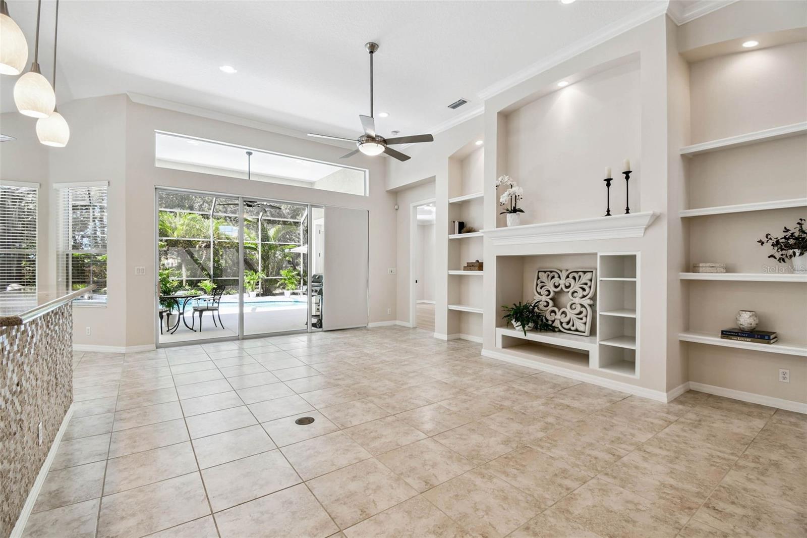 LAKEWOOD RANCH COUNTRY CLUB VILLAGE HH - Residential
