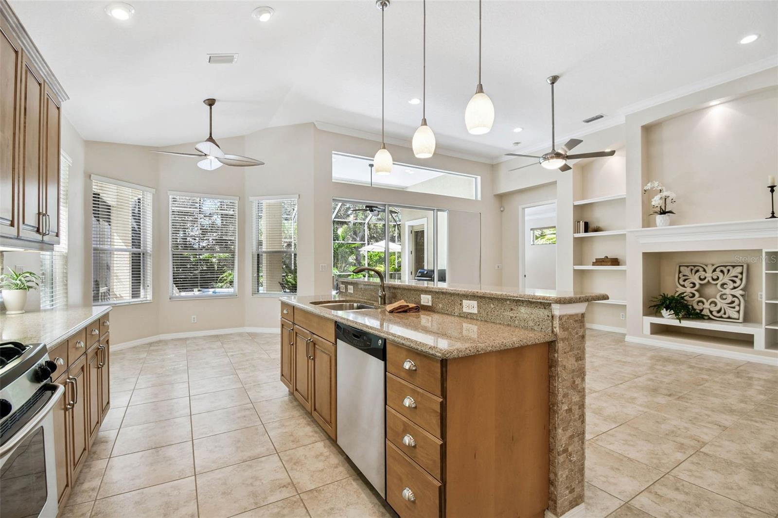 LAKEWOOD RANCH COUNTRY CLUB VILLAGE HH - Residential