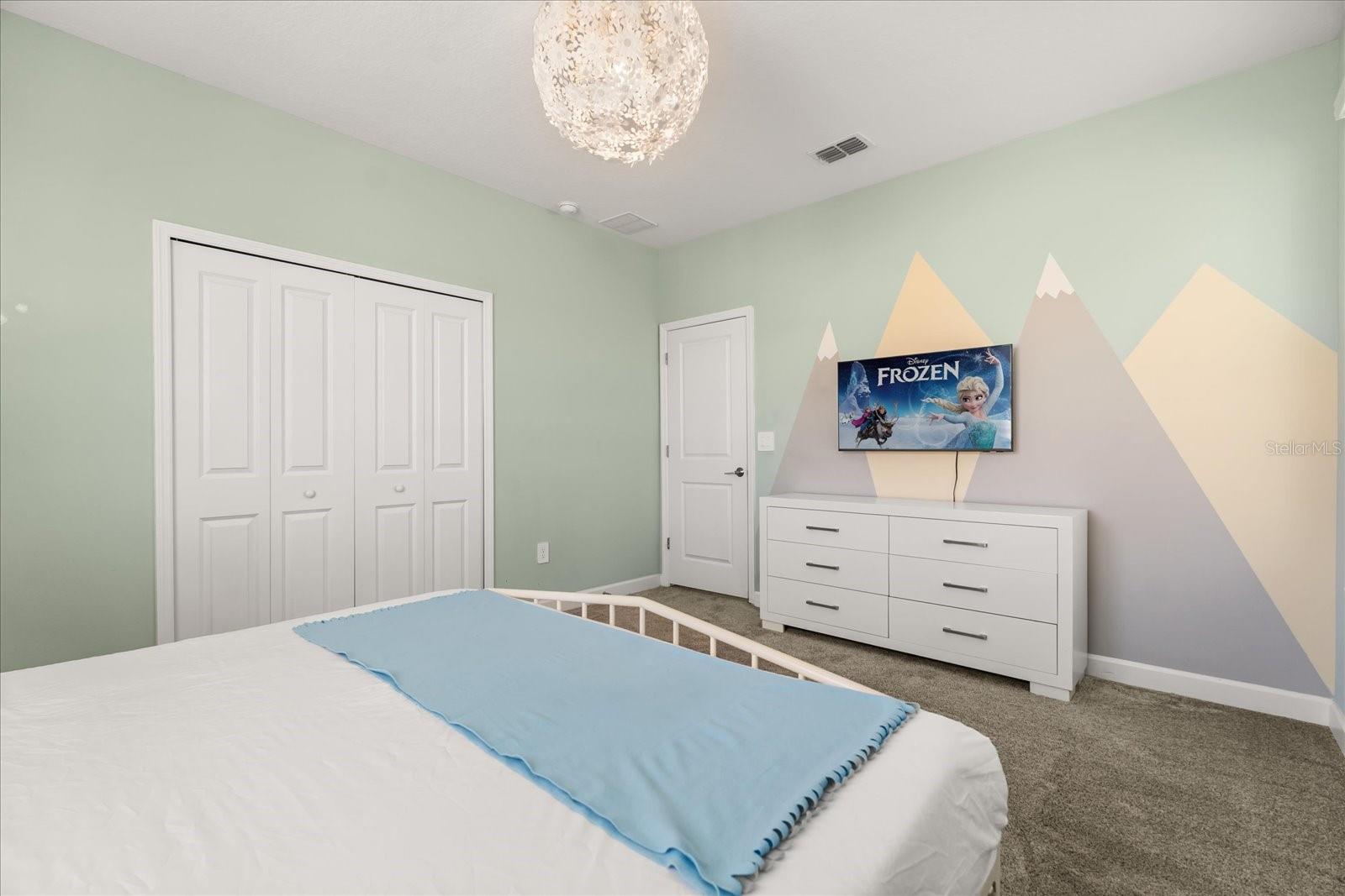 COVE AT STOREY LAKE 5 - Residential