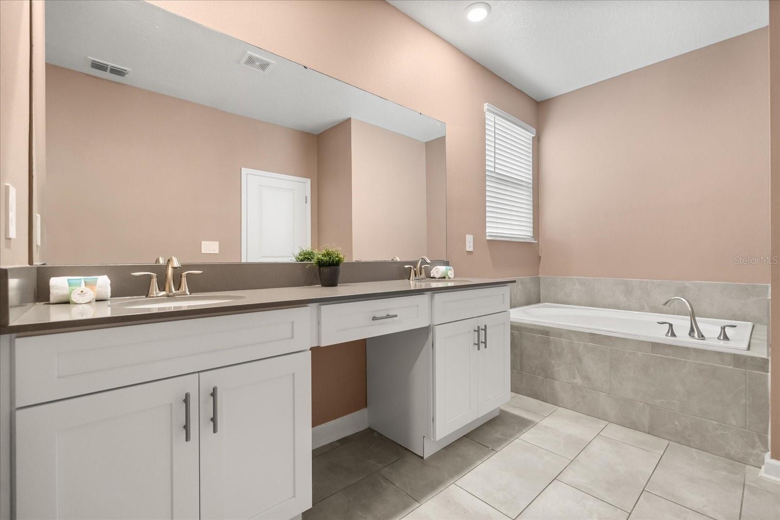 COVE AT STOREY LAKE 5 - Residential