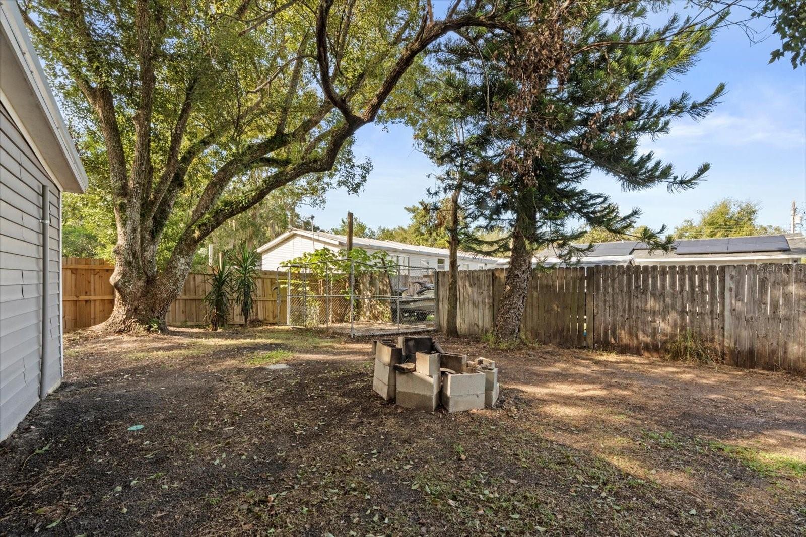 EUSTIS PARK SUB - Residential