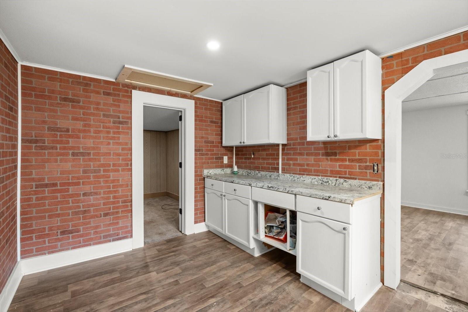 EUSTIS PARK SUB - Residential