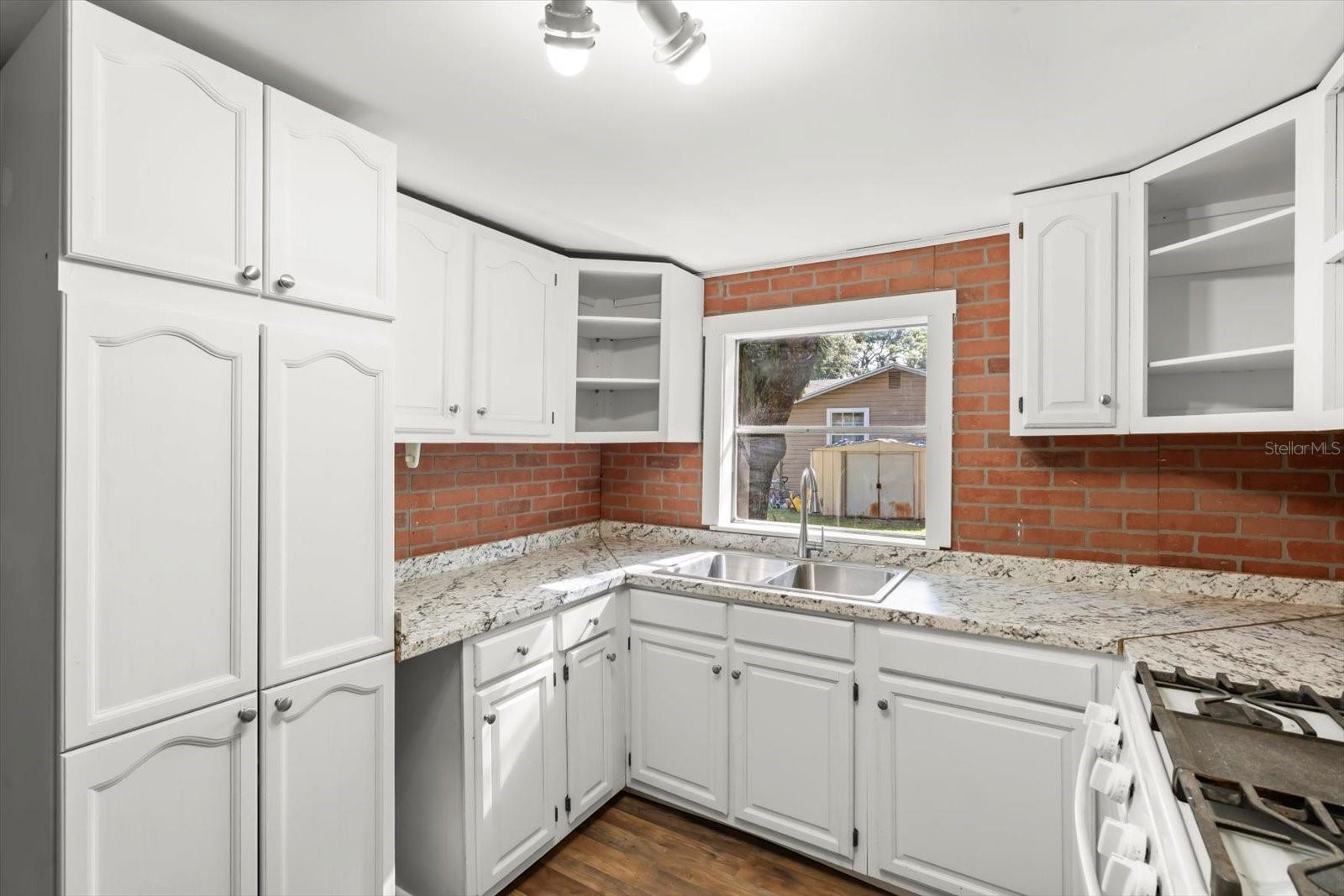 EUSTIS PARK SUB - Residential