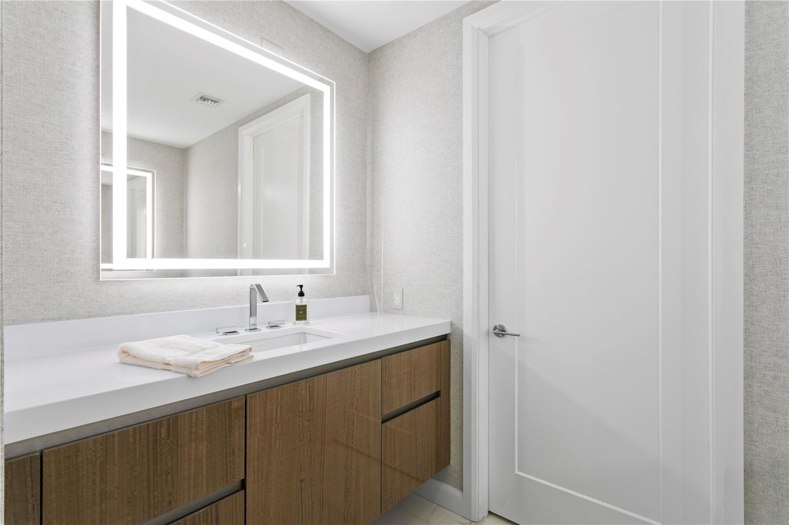 AQUATICA CONDO - Residential