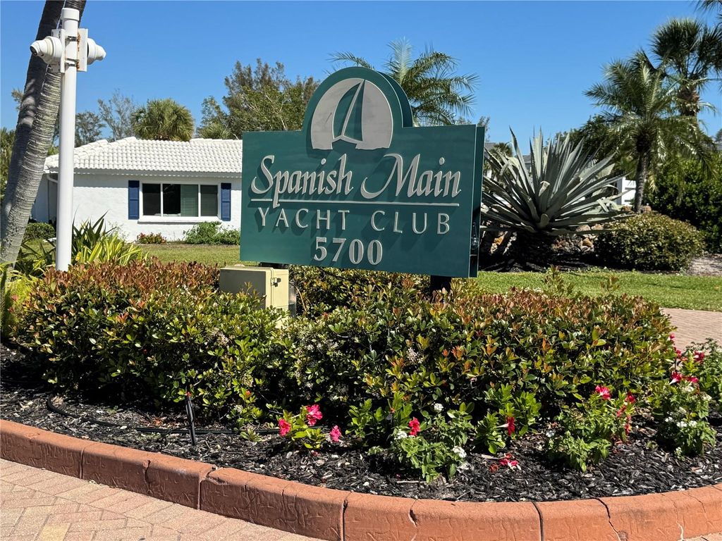 Photo of 718 Spanish Drive N, Longboat Key, FL 34228 (MLS # A4687749)