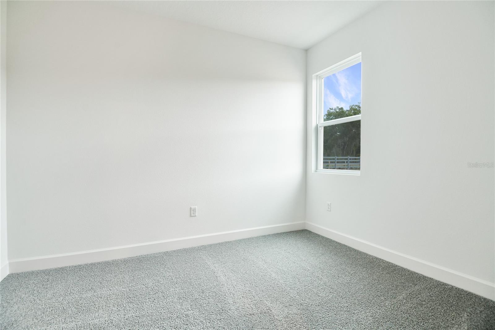 10105 TURNBERRY LANE