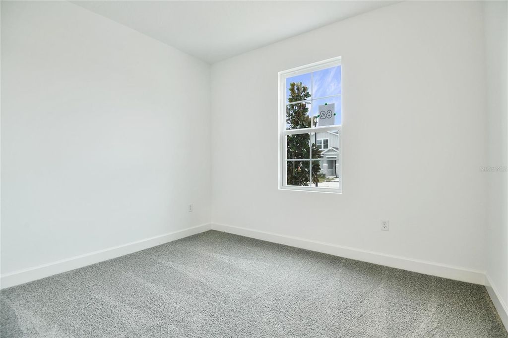 Photo of 10105 Turnberry Lane, Leesburg, FL 34788 (MLS # S5140262)