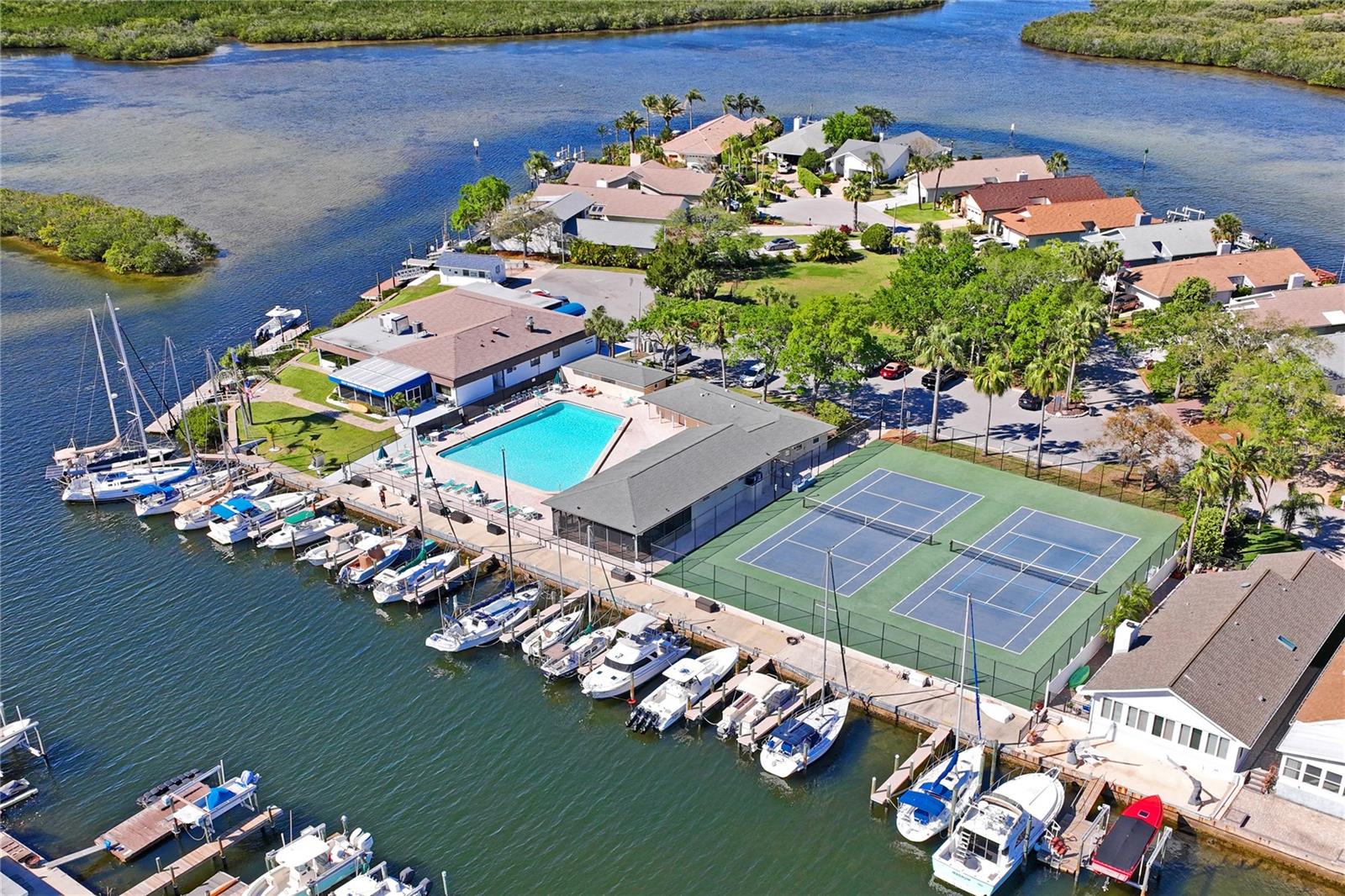 GULF HARBORS WOODLANDS - Residential