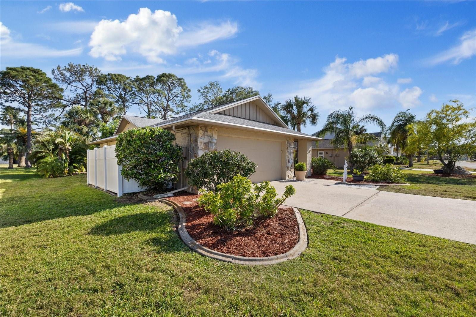 GULF HARBORS WOODLANDS - Residential