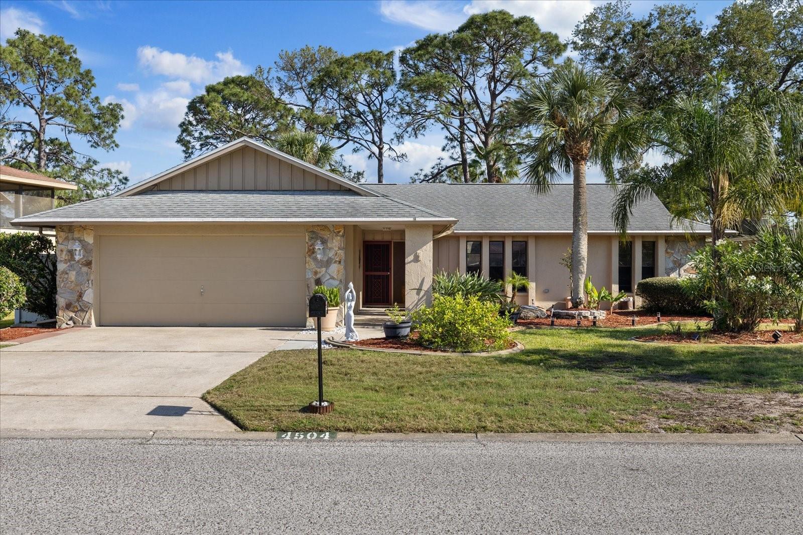 GULF HARBORS WOODLANDS - Residential