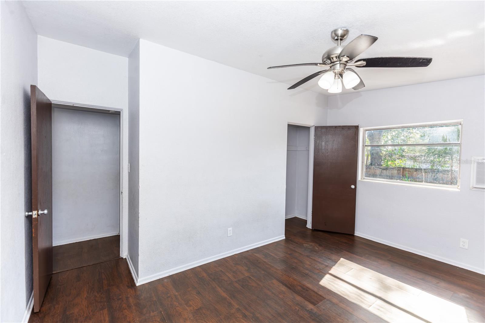 PINE HILLS PARK SUB - Residential Lease