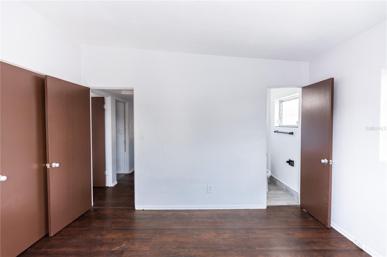 PINE HILLS PARK SUB - Residential Lease