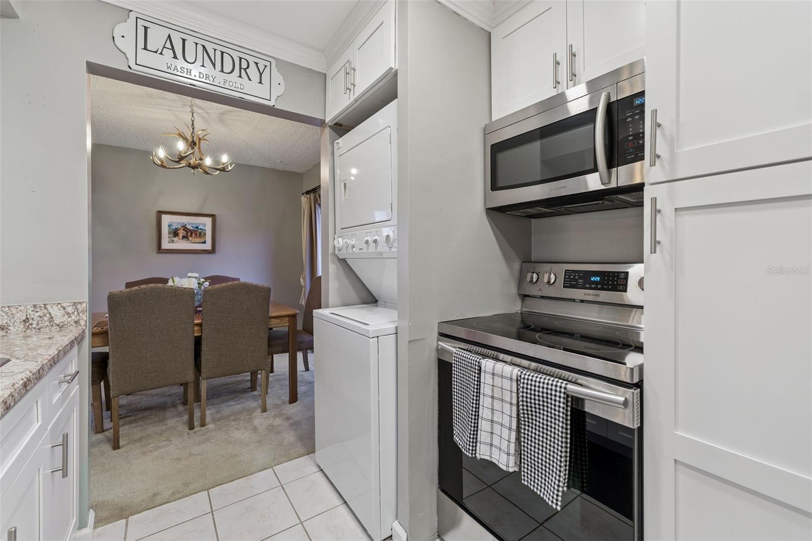 LA CASA CONDO - Residential