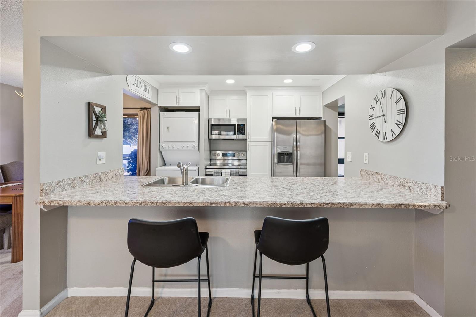 LA CASA CONDO - Residential