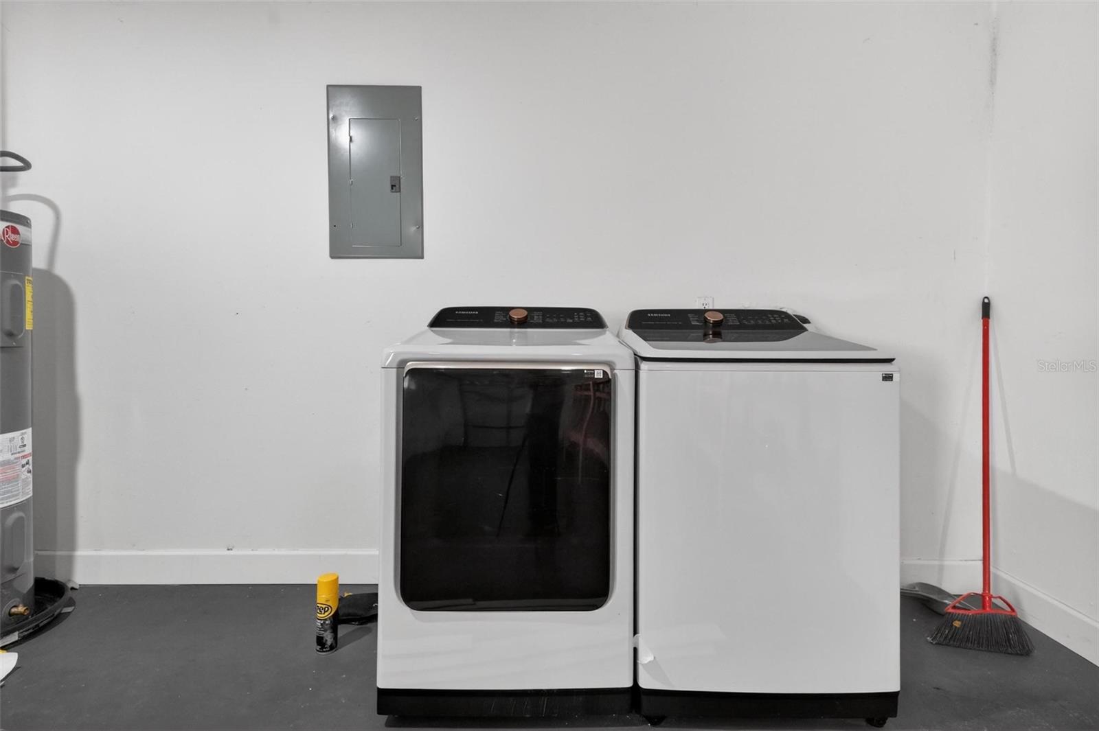 DELTONA LAKES UNIT 74 - Residential