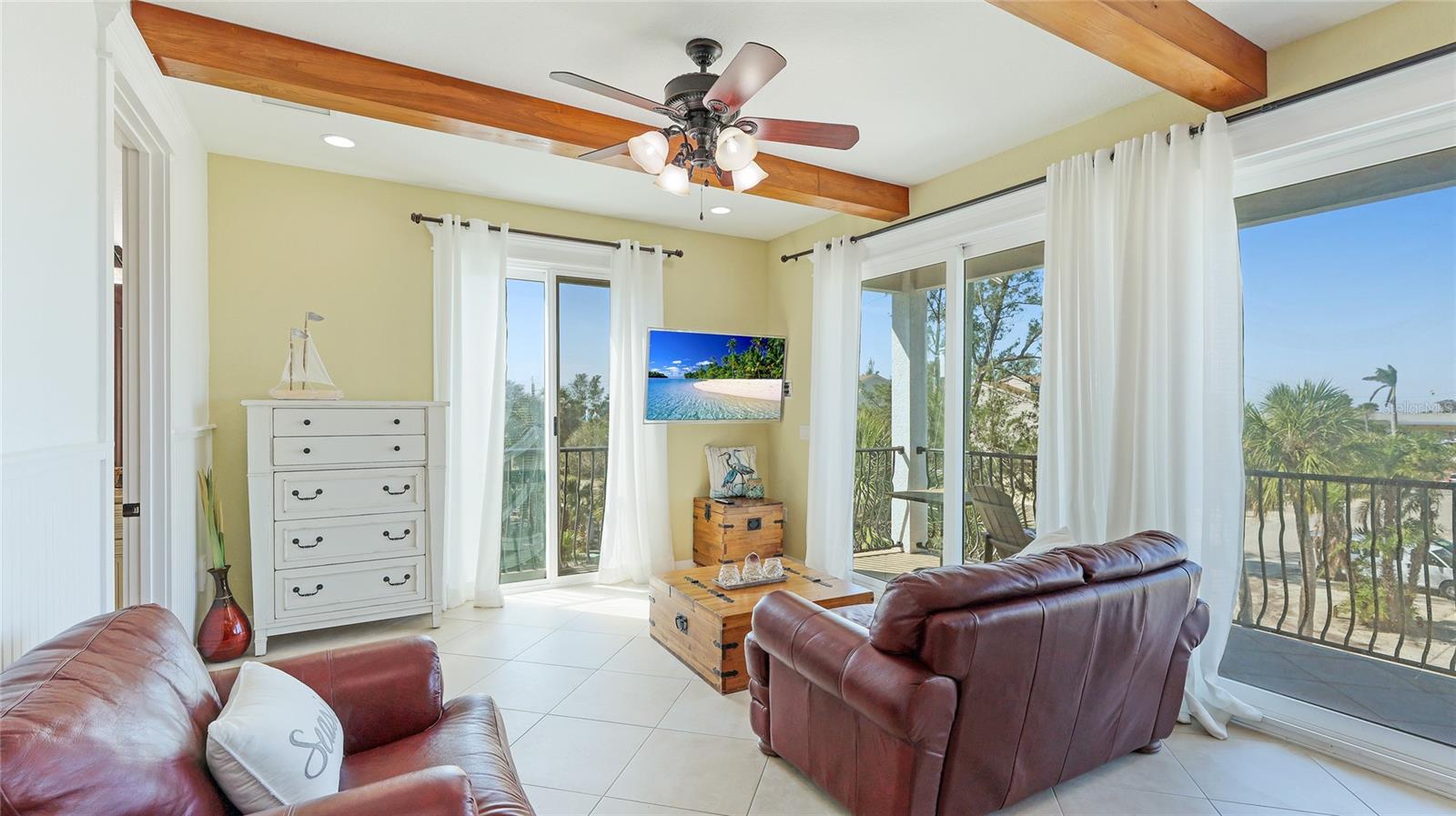 VILLAS ON FOURTH AVE - Residential