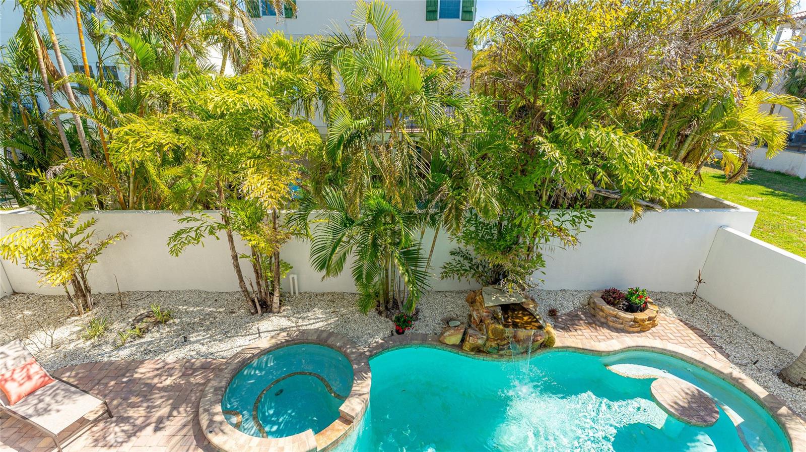 VILLAS ON FOURTH AVE - Residential