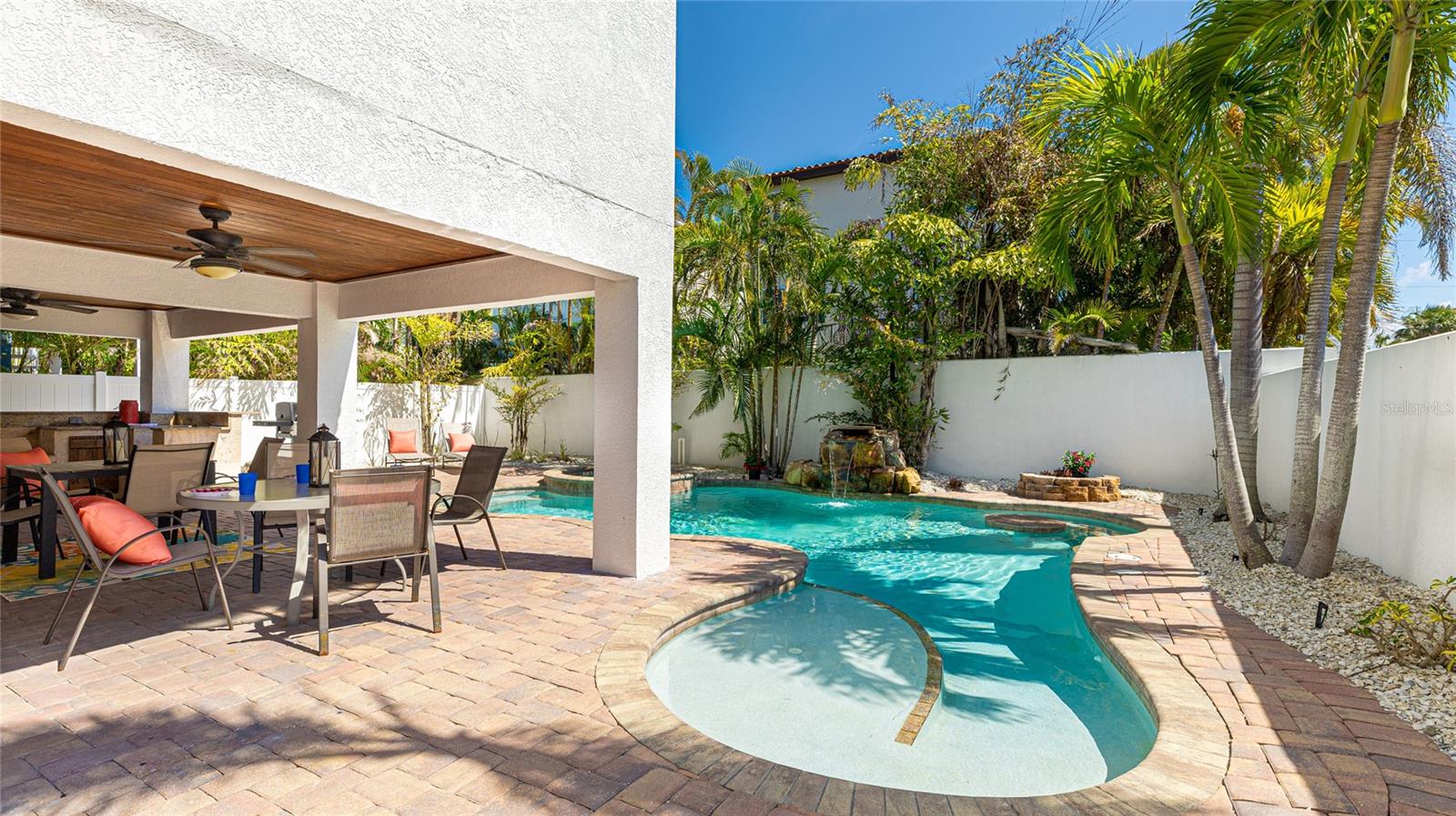 VILLAS ON FOURTH AVE - Residential