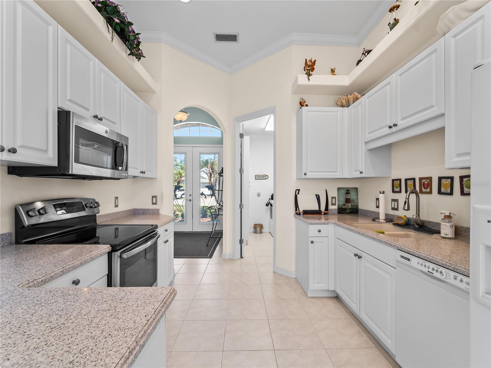 ENCLAVES OF VENICE NORTH - Residential