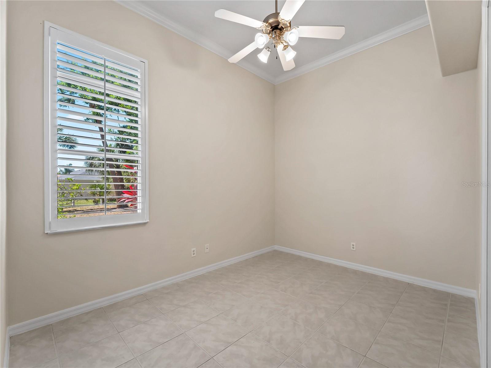 ENCLAVES OF VENICE NORTH - Residential