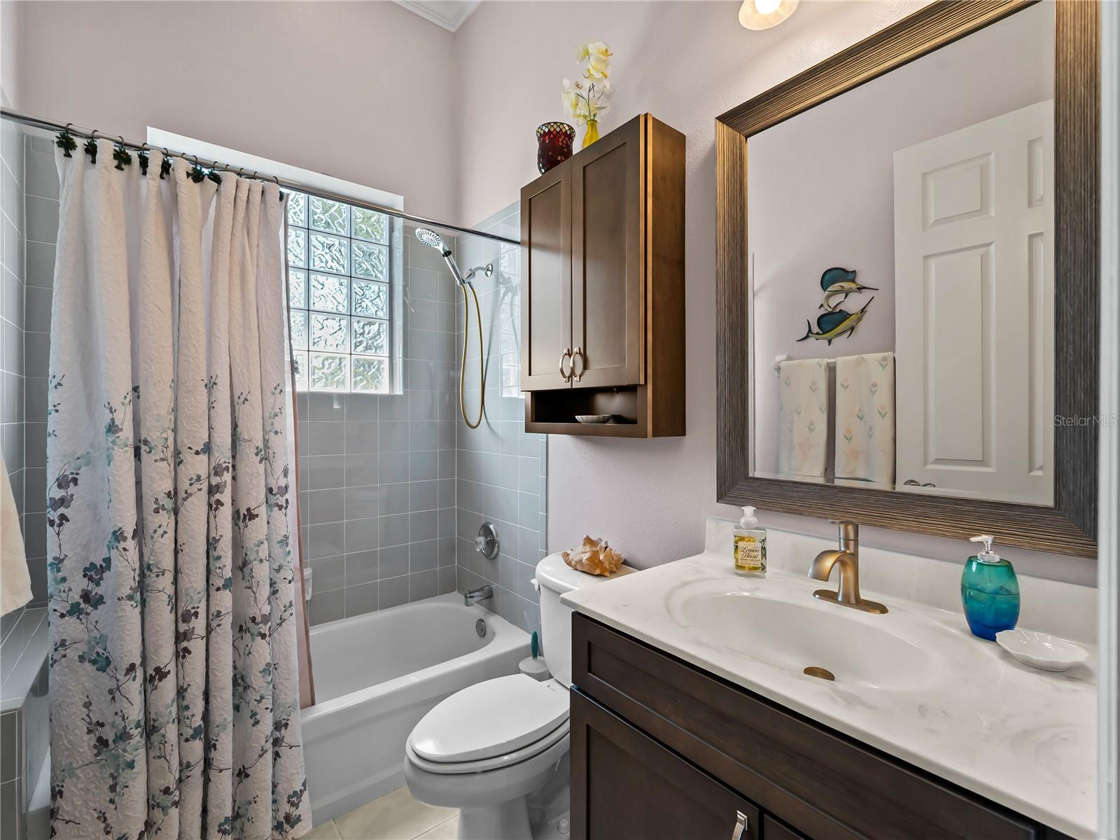 ENCLAVES OF VENICE NORTH - Residential