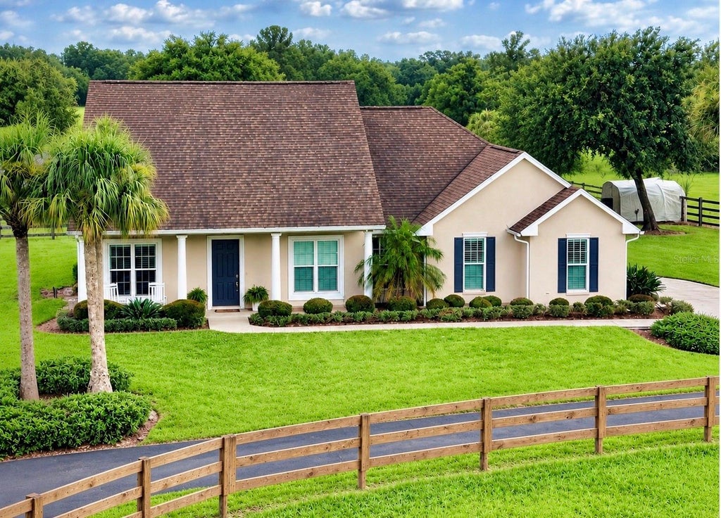Photo of 7181 Westwood Way, Sarasota, FL 34241 (MLS # A4705291)