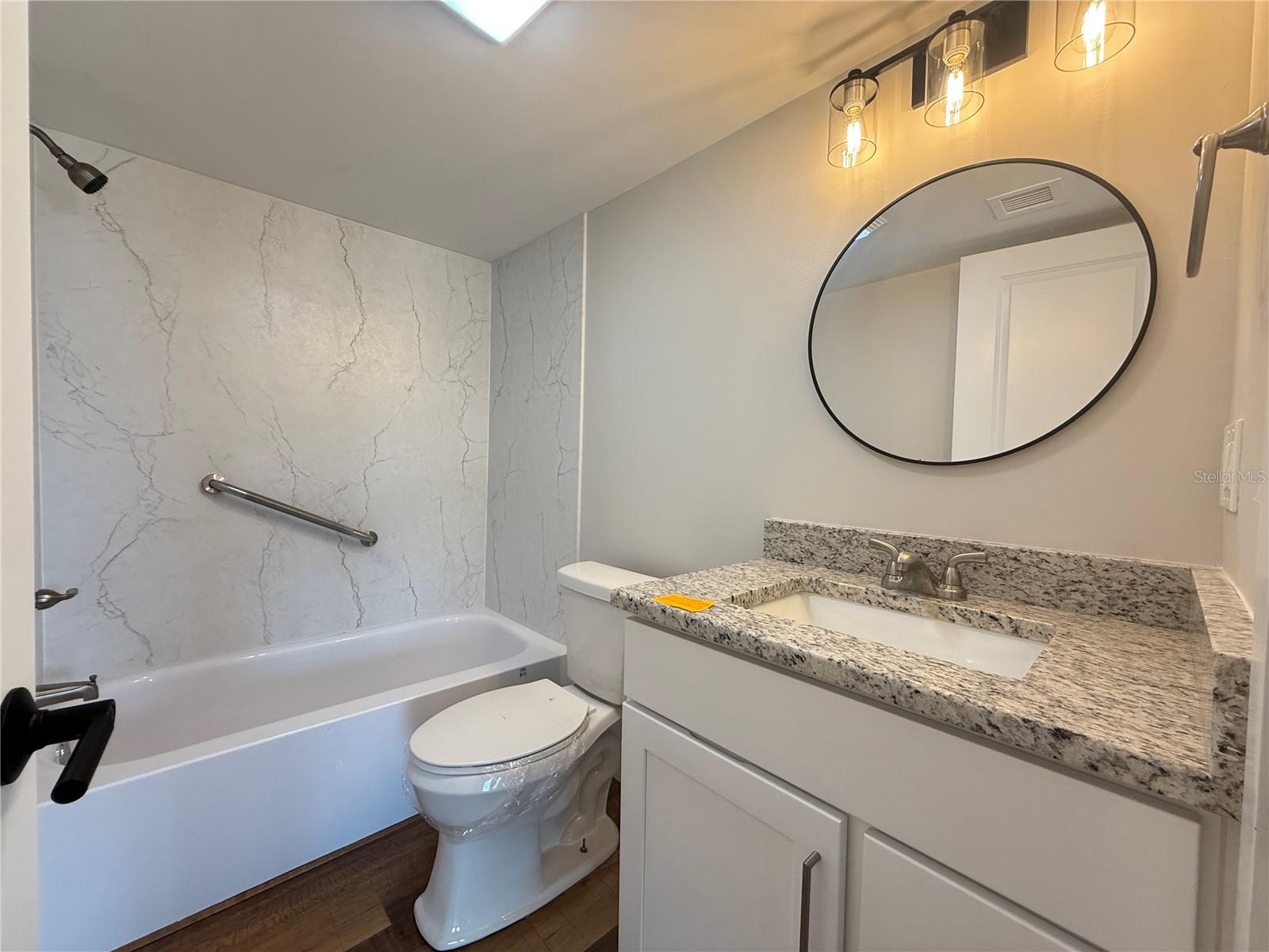 CHELSEA HOUSE - Residential