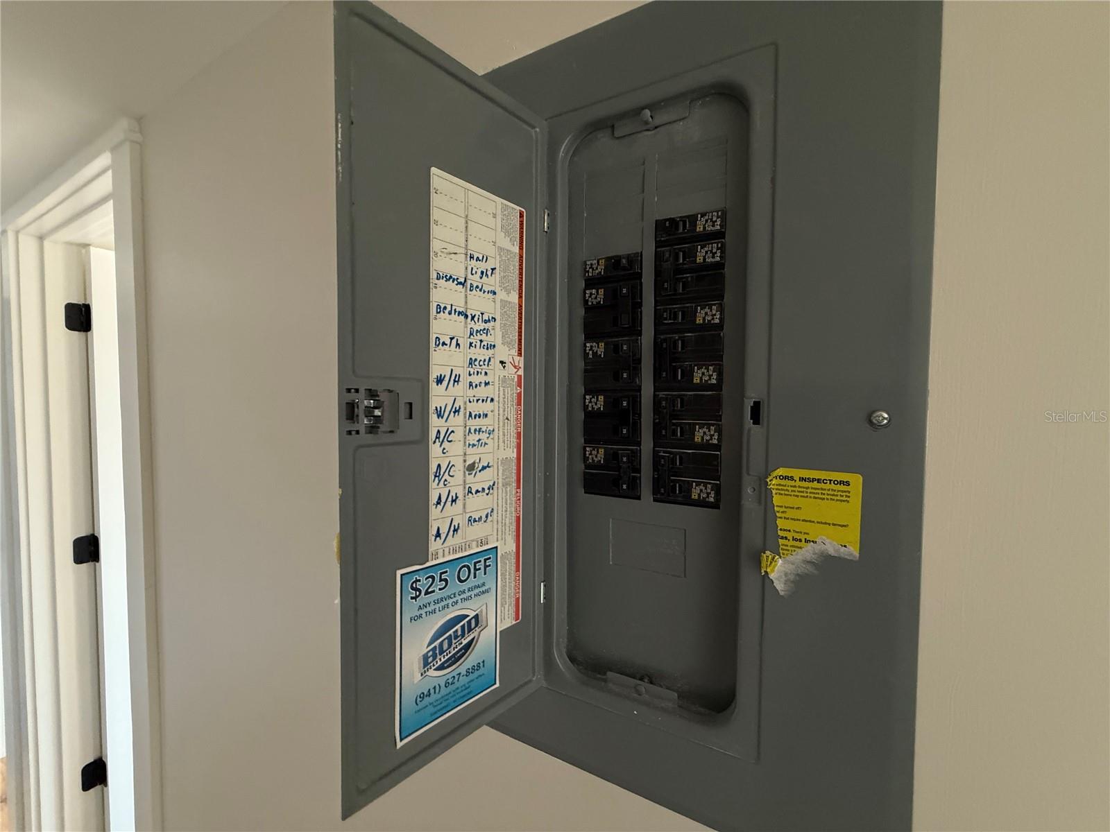 CHELSEA HOUSE - Residential