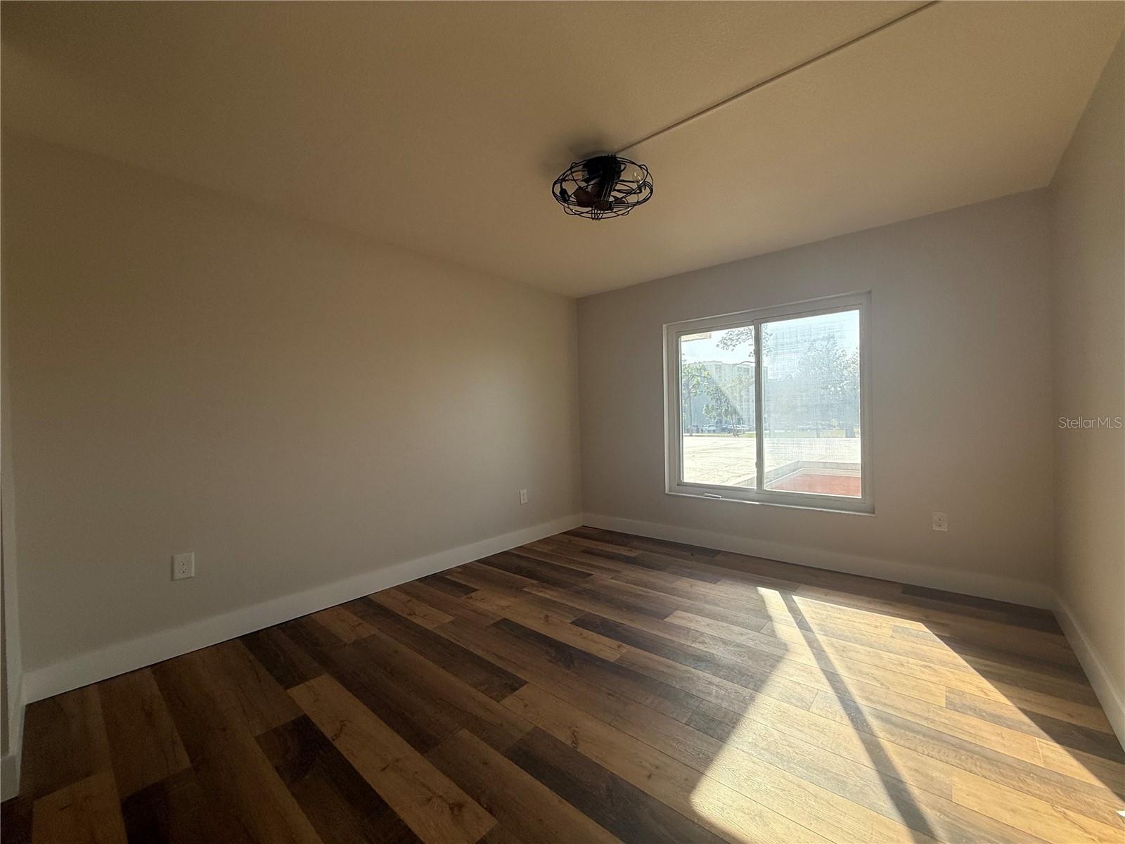 CHELSEA HOUSE - Residential