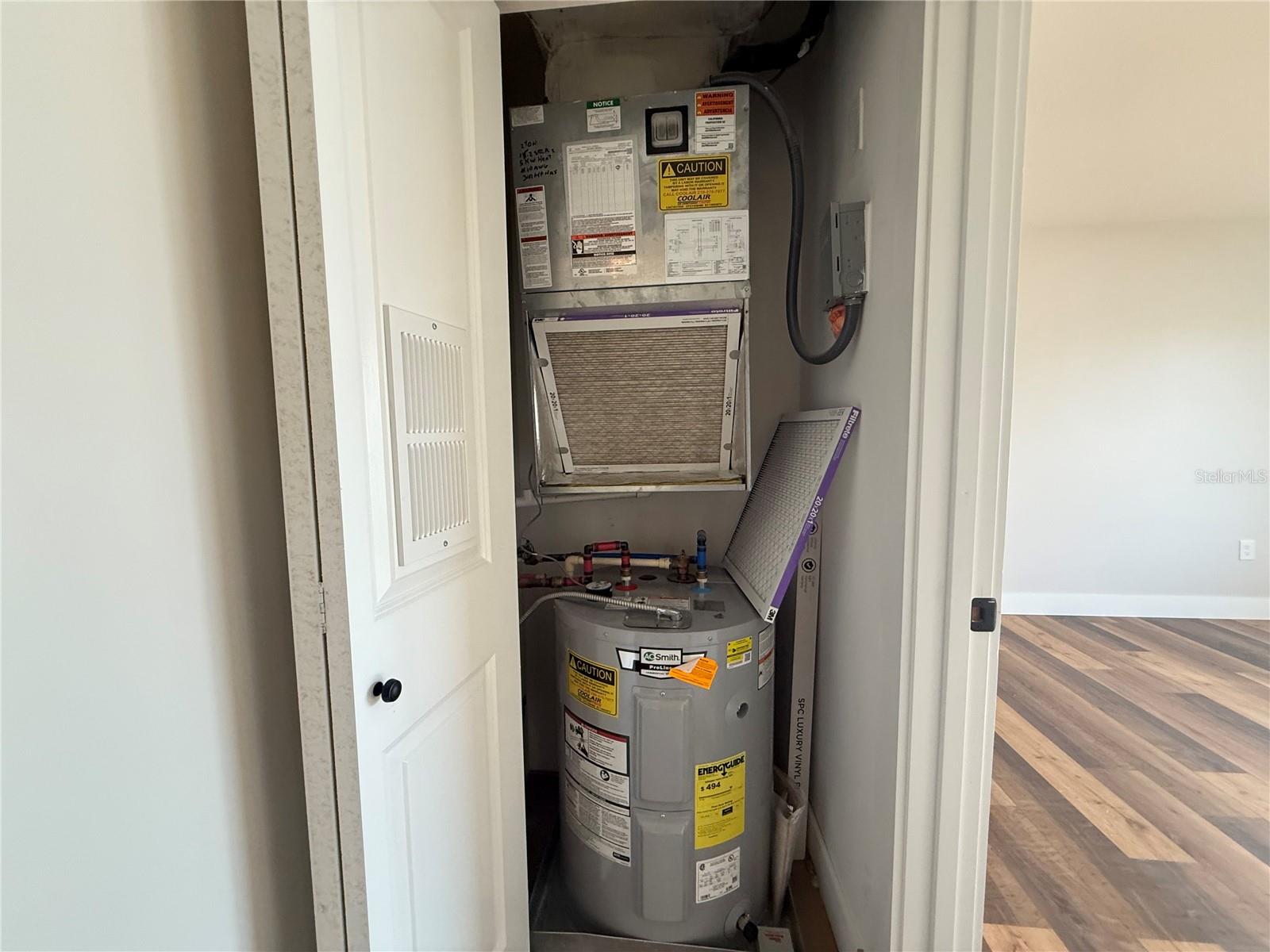 CHELSEA HOUSE - Residential