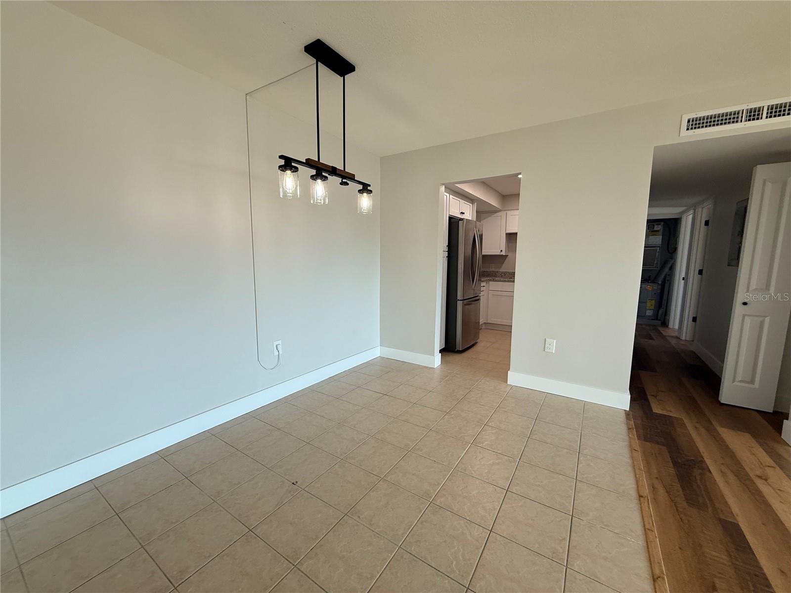 CHELSEA HOUSE - Residential