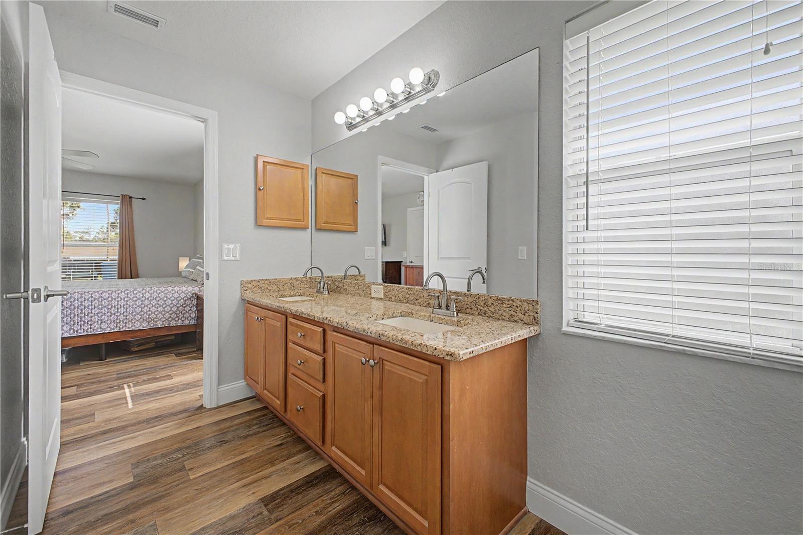 ROYAL HIGHLANDS - Residential