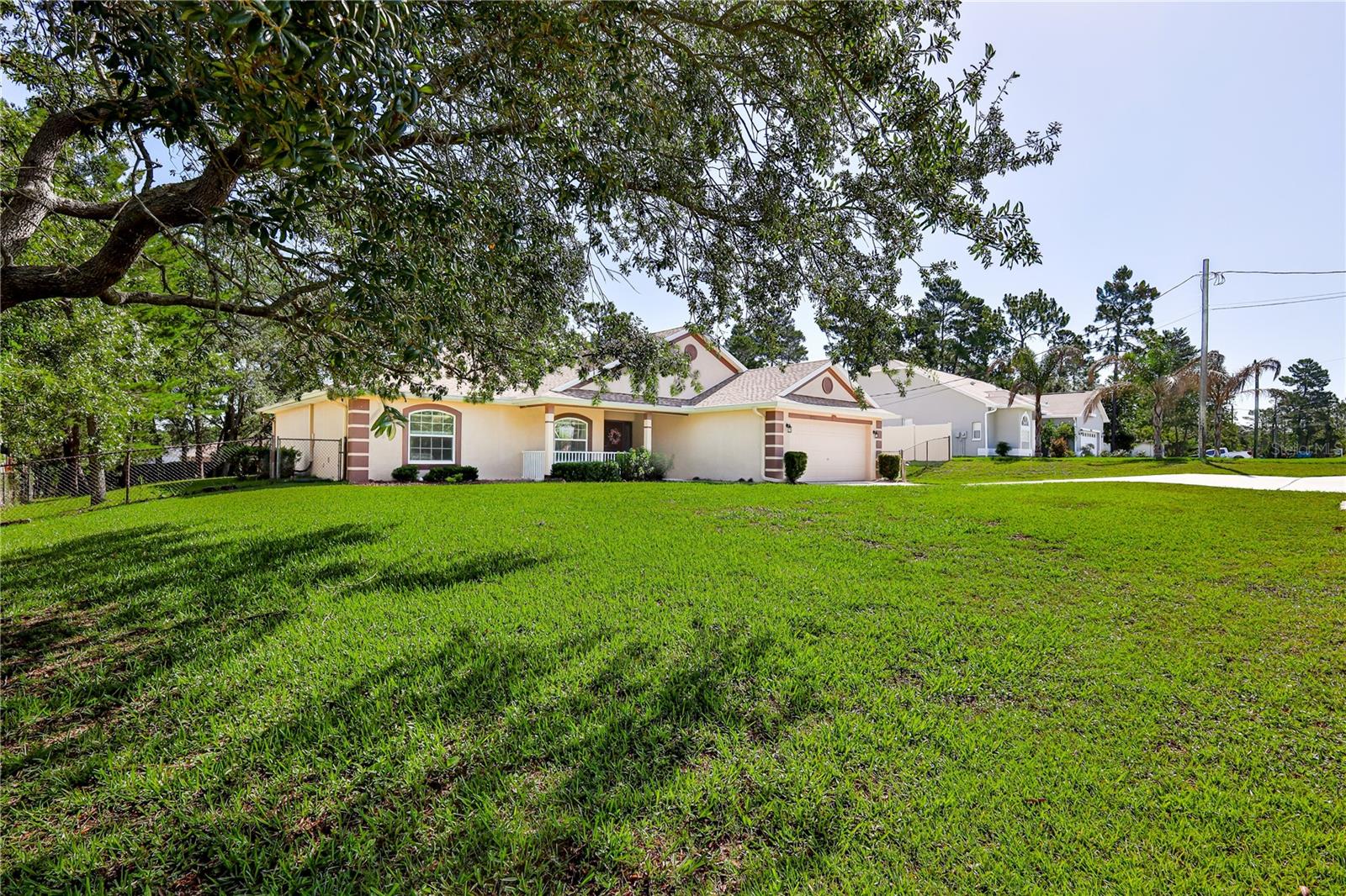 ROYAL HIGHLANDS - Residential