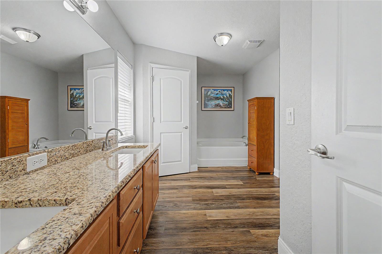 ROYAL HIGHLANDS - Residential