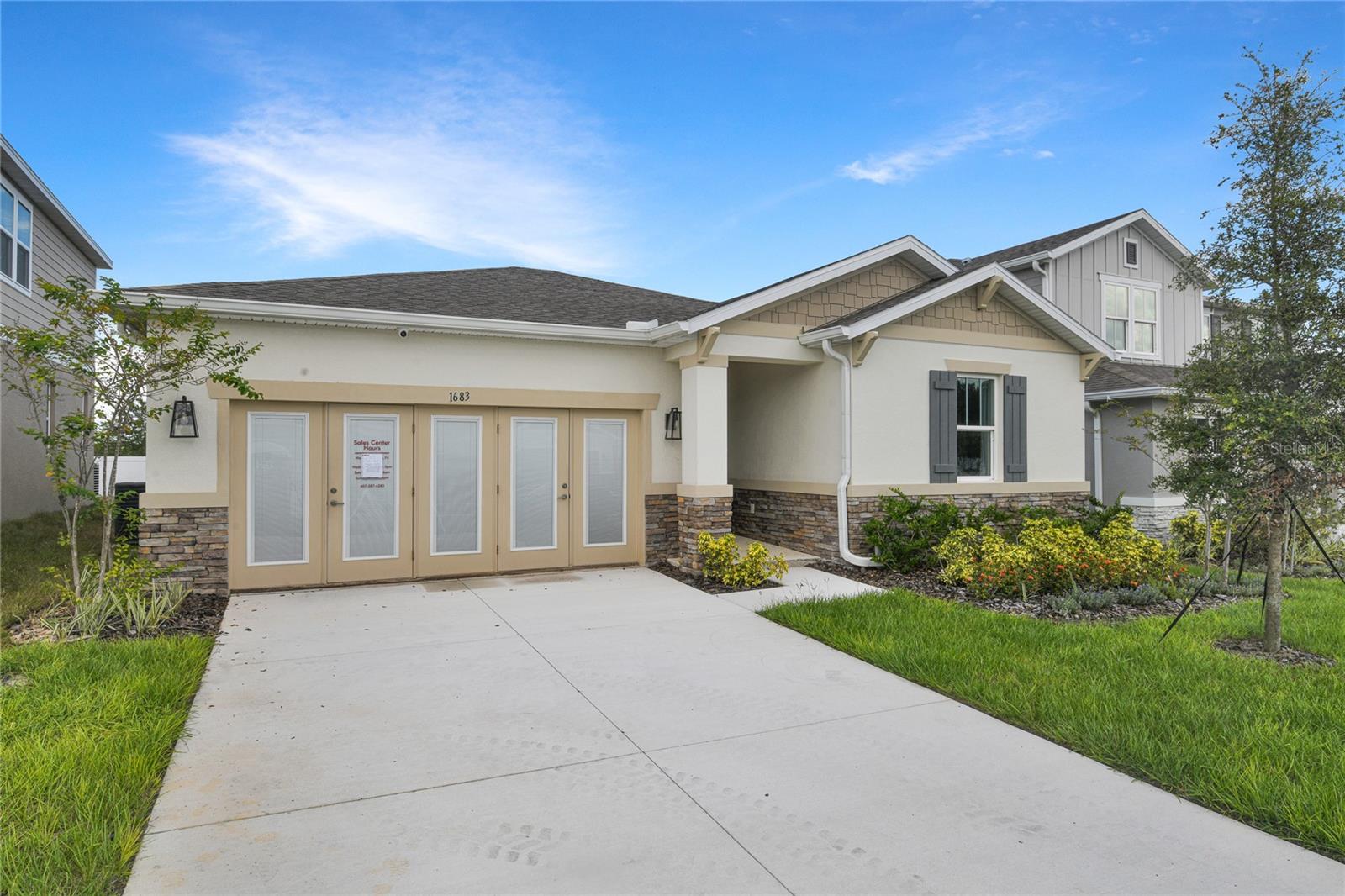 1683 SUGARBELLE CIRCLE