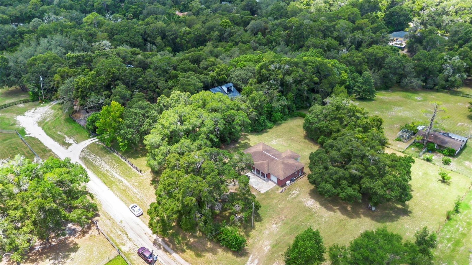 975 LEMON COURT