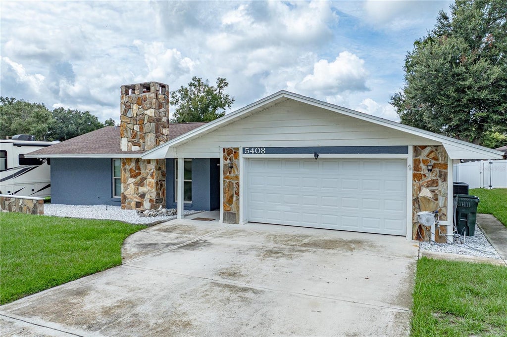 Photo of 5408 Weber Place, Lakeland, FL 33809 (MLS # TB8542352)