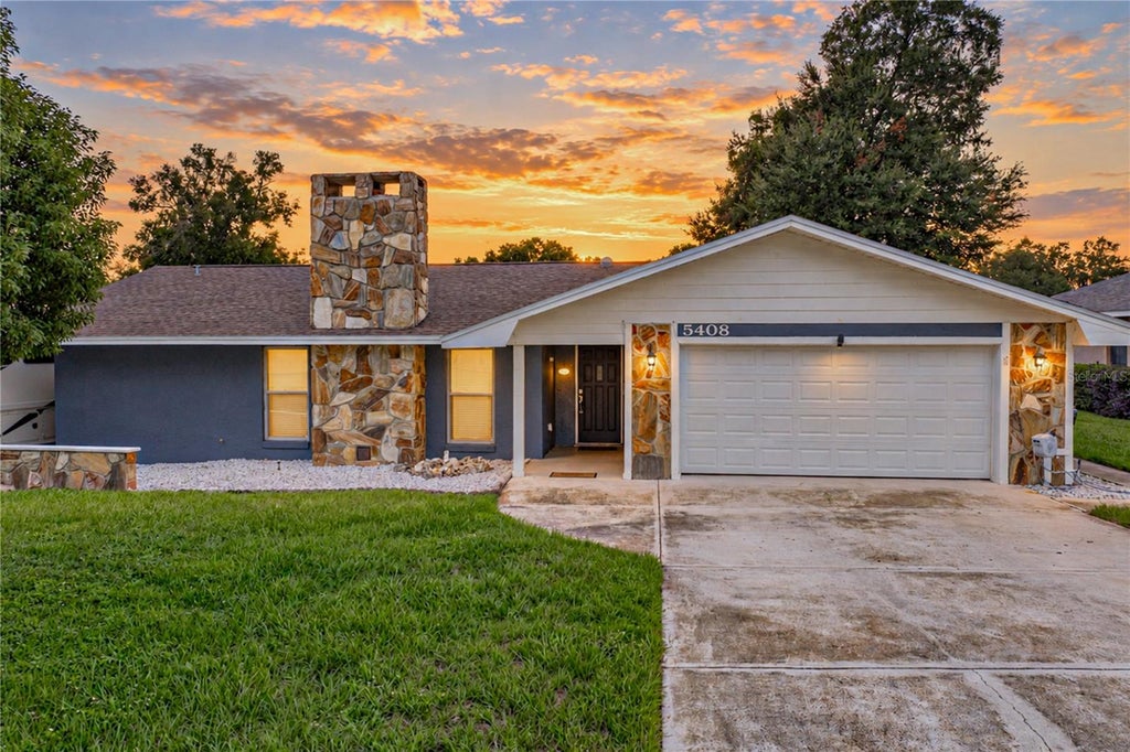 Photo of 5408 Weber Place, Lakeland, FL 33809 (MLS # TB8542352)