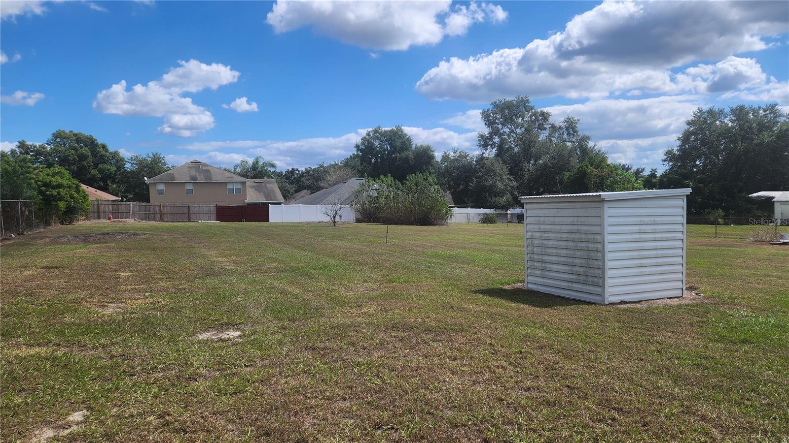 615 LAKEWOOD DRIVE