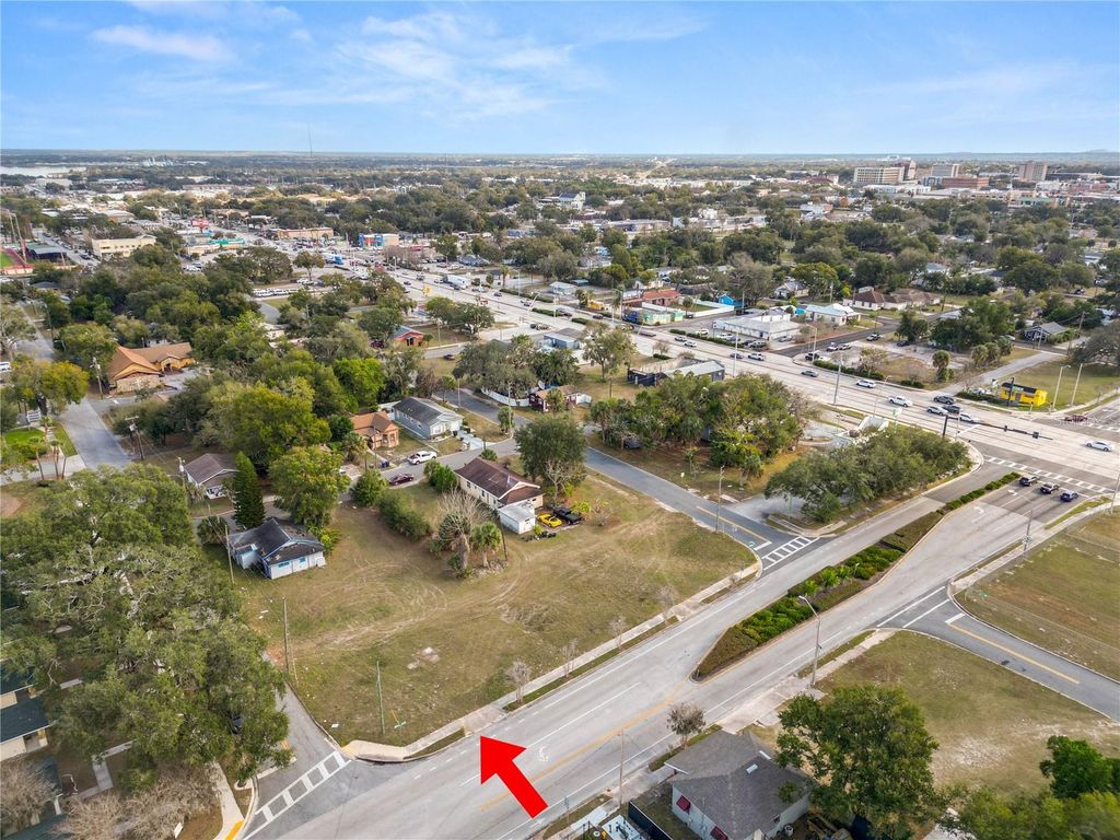 Photo of Martin Luther King Jr Avenue N, Lakeland, FL 33805 (MLS # L4958586)