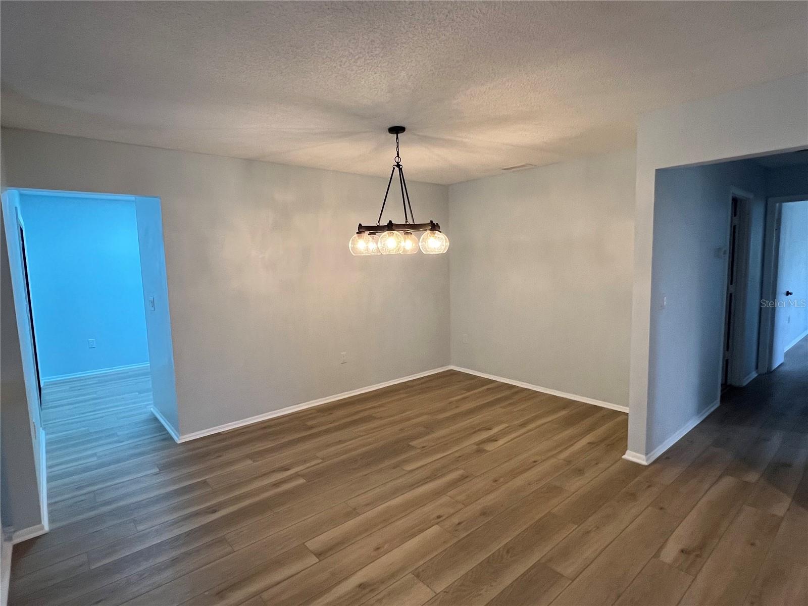 HAMMOCKS III - Residential