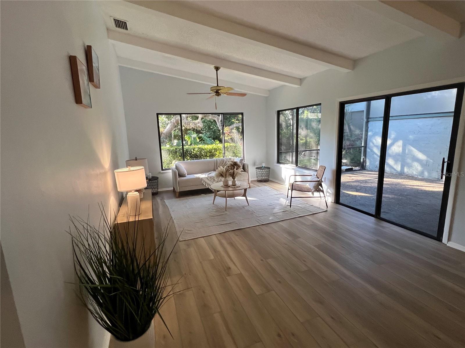 HAMMOCKS III - Residential