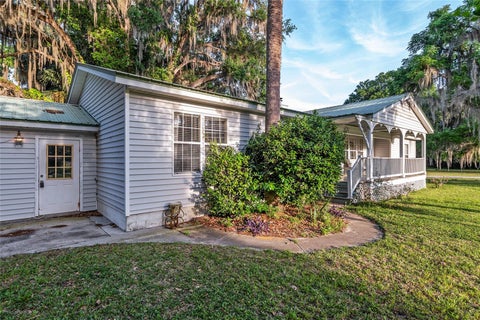Tiny photo for 20361 1st Street, Mc Intosh, FL 32664 (MLS # GC539492)