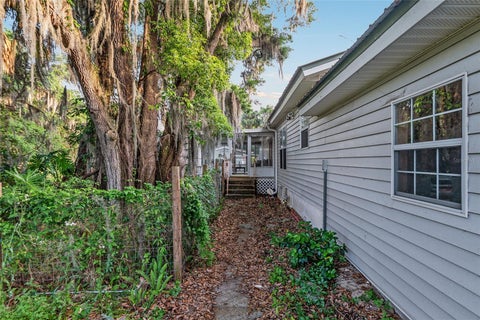 Tiny photo for 20361 1st Street, Mc Intosh, FL 32664 (MLS # GC539492)