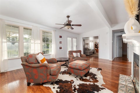 Tiny photo for 20361 1st Street, Mc Intosh, FL 32664 (MLS # GC539492)