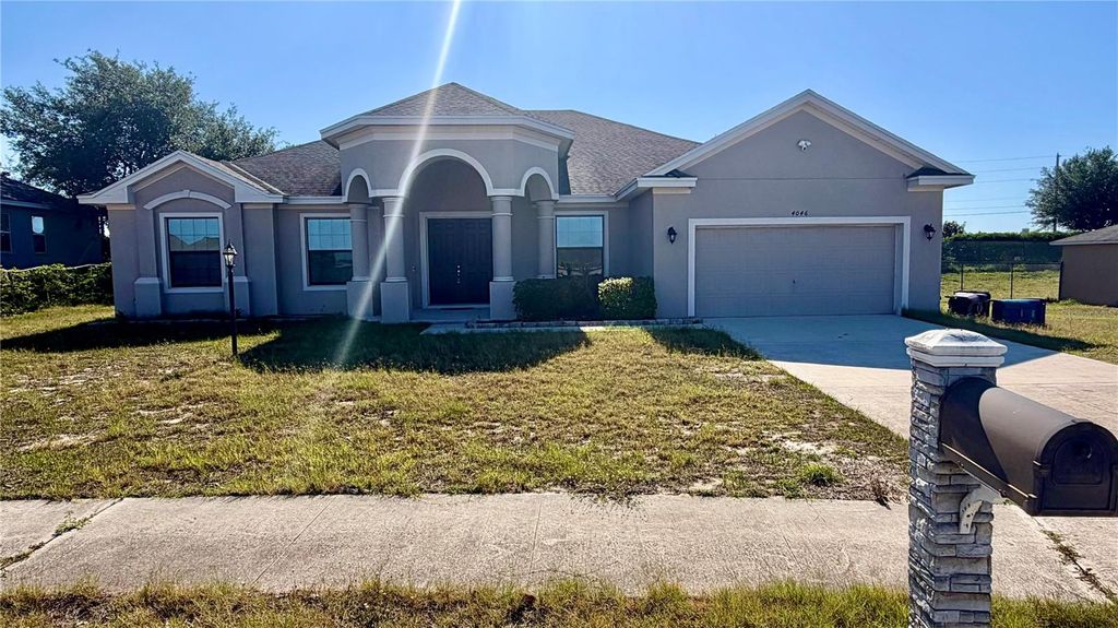 Photo of 4046 Dinner Lake Way, Lake Wales, FL 33859 (MLS # A4692925)