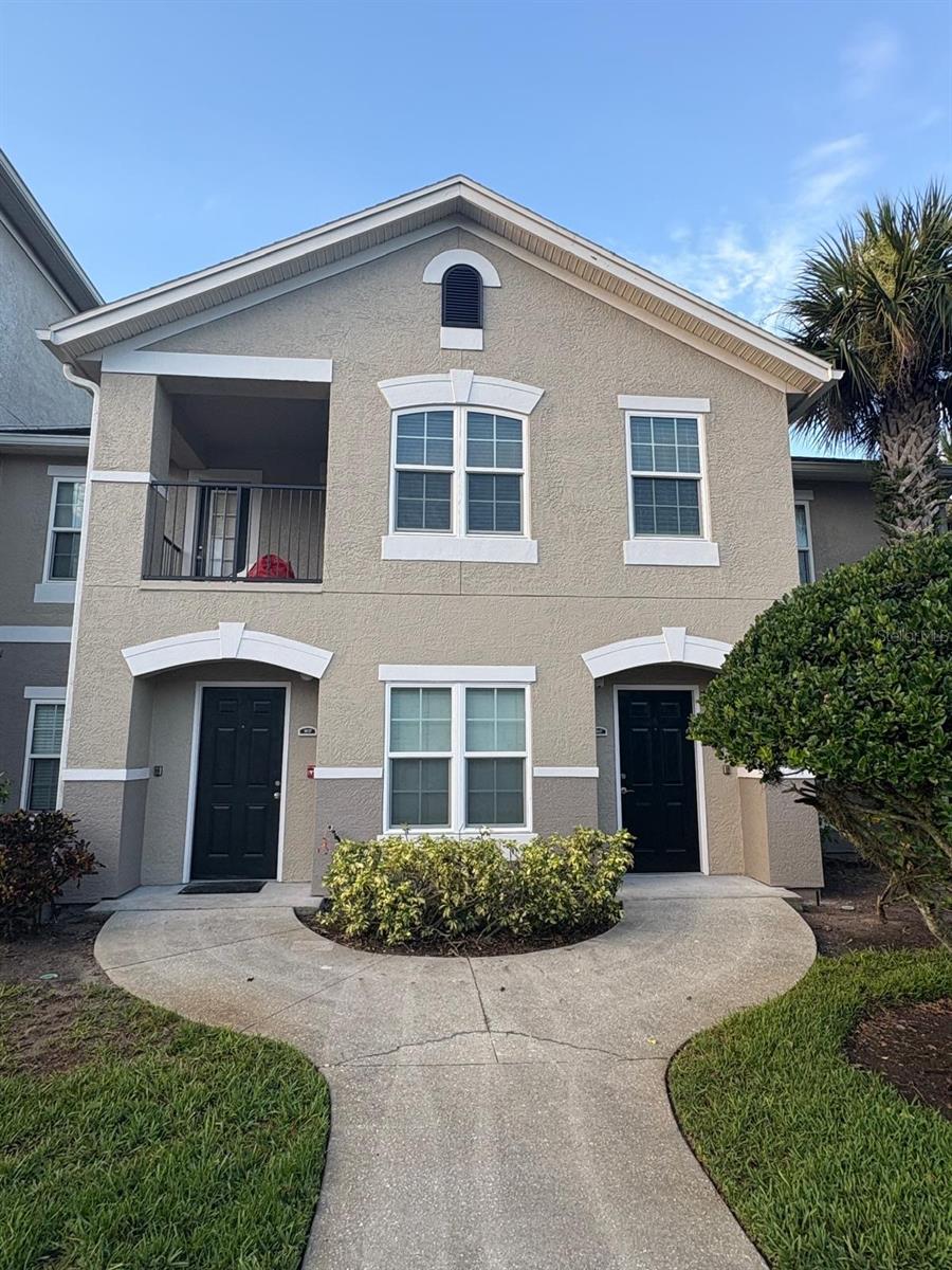 Spacious 3BR/2BA Condo in Gated Community – Prime Location!
Don’t miss this incredible opportunity to rent a beautifully modern and spacious 3-bedroom, 2-bathroom home located in a gated community with resort-style amenities!
This home features an open layout with a private balcony, perfect for relaxing or entertaining. Enjoy the convenience of living in a top-rated school zone, just minutes from the airport and Brightline train station—ideal for commuters and frequent travelers.
Situated in a great location, this property offers the perfect blend of comfort, style, and accessibility—all at a very competitive price.
Highlights:
3 Bedrooms / 2 Bathrooms
Private Balcony
Gated Community
Resort Amenities (pool, fitness center, more!)
Top School District
Close to Airport & Brightline
Spacious & Modern Layout
Excellent Value
Act fast—this opportunity won’t last! Contact us today to schedule a tour.