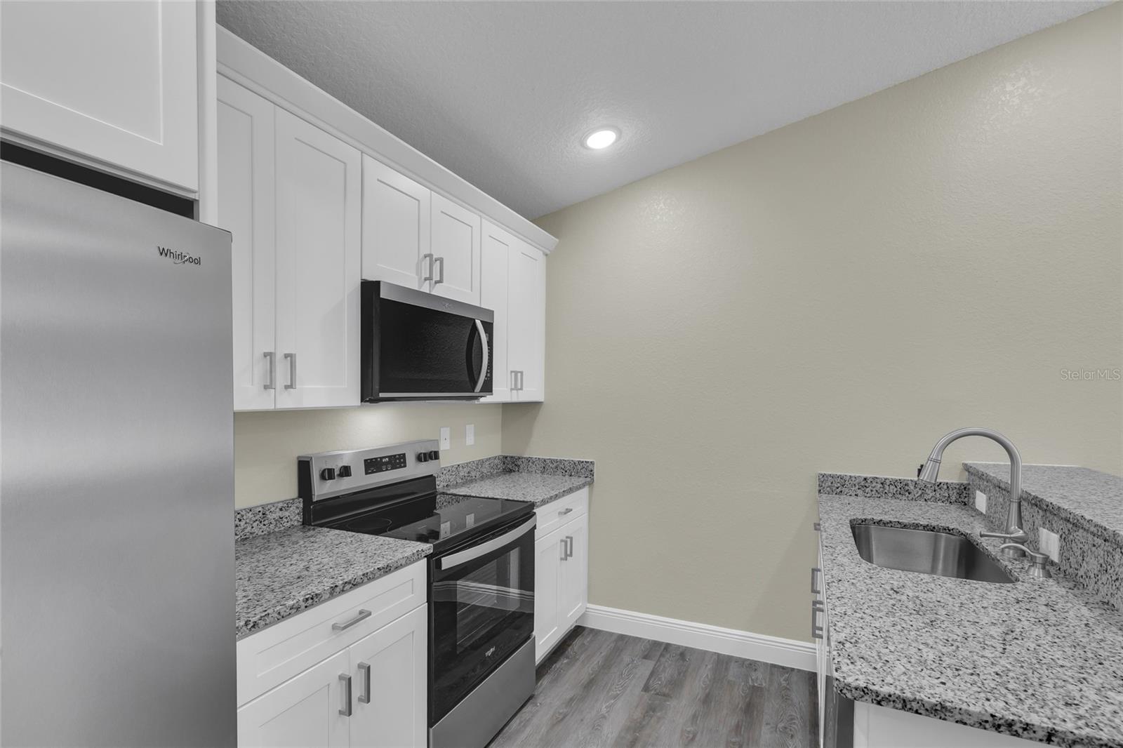 MARION OAKS UN 5 - Residential Lease