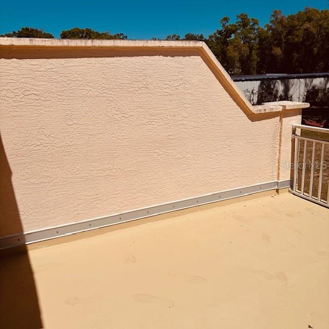 LAKESIDE TWNHMS - Residential